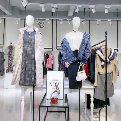 山東品牌女裝批發(fā)貨源 廣州白云 時尚典雅系列女裝 工廠折扣店女裝