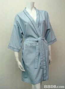 思淇服裝提供行政套裝 團體服式 風褸等產品