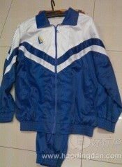 路凱服飾工廠 匠心織就品質(zhì)，時尚引領(lǐng)未來